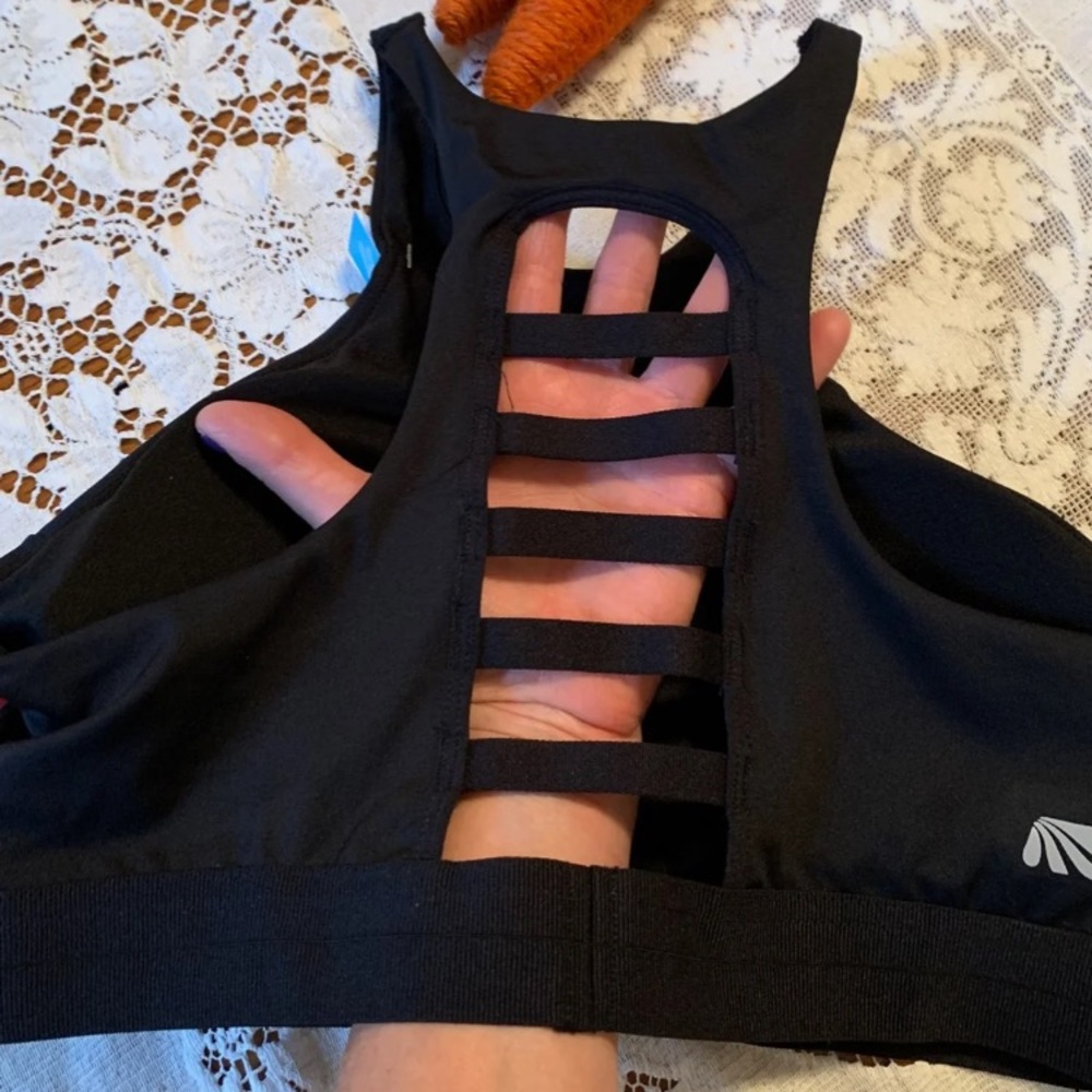 High neck sports bra top M